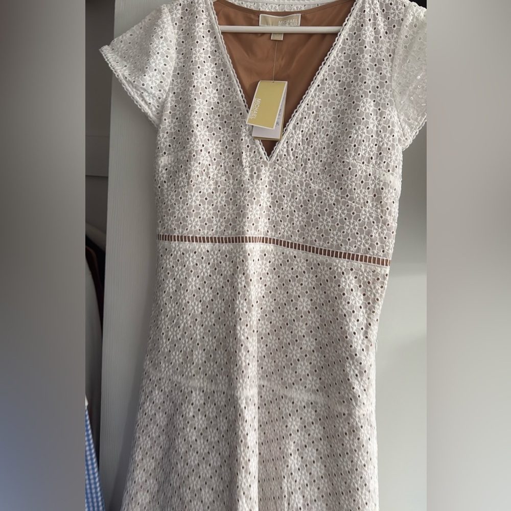 Elegant White Lace Dress